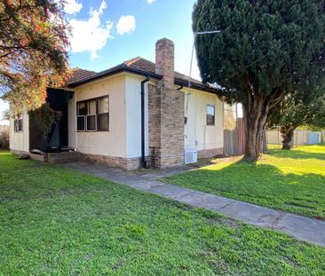 Good Size Backyard - Photo 4