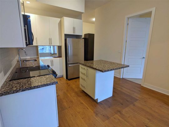 For Lease - 28 Linden Street Unit# 206, Toronto, Ontario - Photo 1