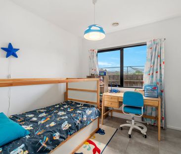 Rear Unit in Quiet Location! - Photo 2