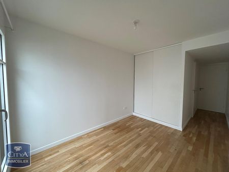 Location Appartement 4 pièces 79m² PUTEAUX 92800 - Photo 5