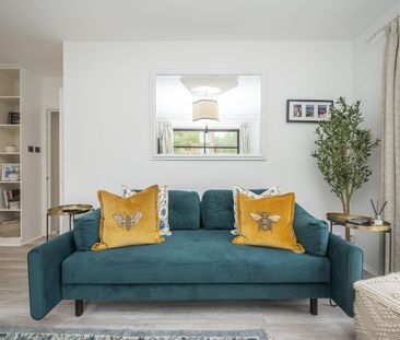 1 Bed Flat, London, SE16 - Photo 3
