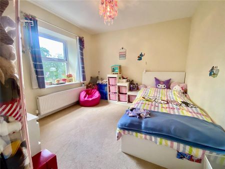 4 bedroom detached house to rent - Photo 4