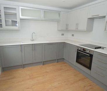 Bedroom Detached Bungalow In Farncombe, GU7 - Photo 4