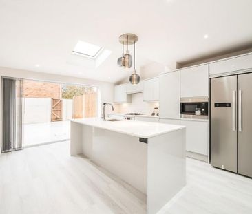 3 bedroom terraced house to rent - Photo 2