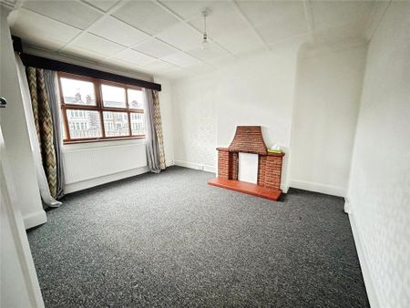 3 bedroom terraced house to rent - Photo 4