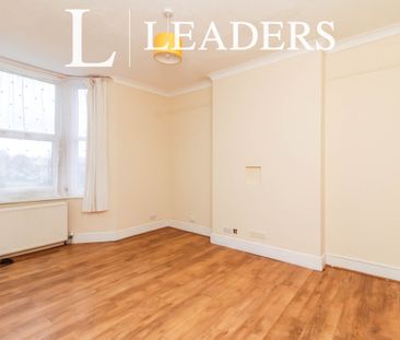 2 bedroom apartment to rent Cambridge Road, Eastbourne, BN22 - Photo 6