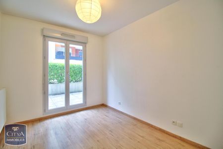 Location Appartement 3 pièces 75m² ST ETIENNE 42000 - Photo 5