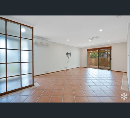 1/330 Preston Point Road, Attadale, WA 6156 - Photo 4