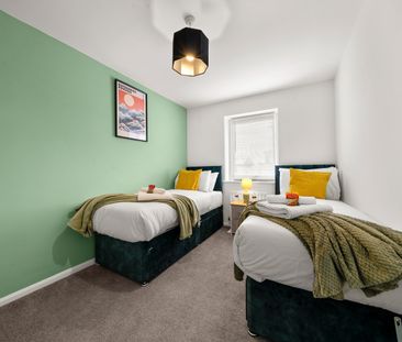 2 Bed Terraced House, Manor House Lane, BS14 - Photo 3