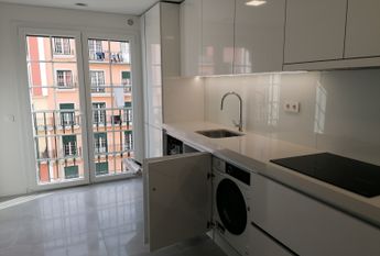 Fantástico Apartamento T2 para Arrendamento na Amadora