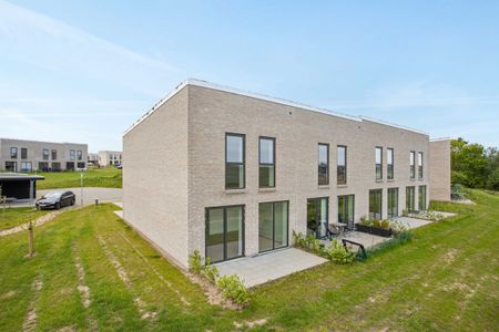 Stilrent rækkehus med god beliggenhed i Gødvad - Photo 4