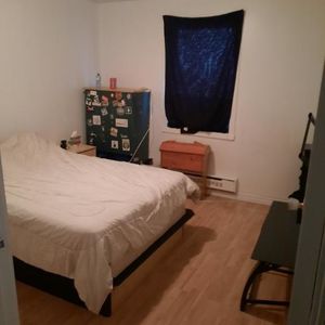 3 ET DEMI LIBRE À PARTIR DU 1ER MAI 2026 - Photo 2