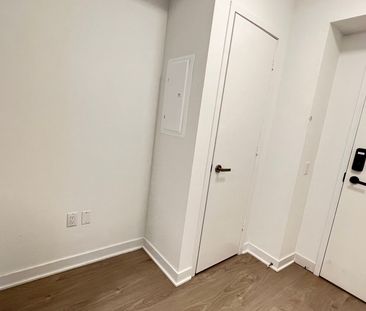 For Lease - 3900 Confederation Parkway Unit# 5007, Mississauga, Ont... - Photo 6