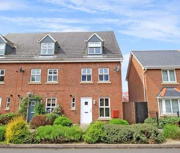 Pheasant Close, Four Marks, Alton, Hampshire, GU34 - Photo 1