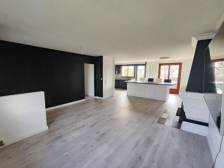 Location maison 5 pièces, 96.00m², Cholet - Photo 5