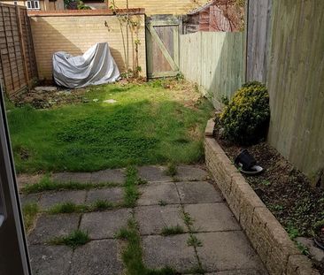 2 Bed Terraced House, Britton Close, SE6 - Photo 5