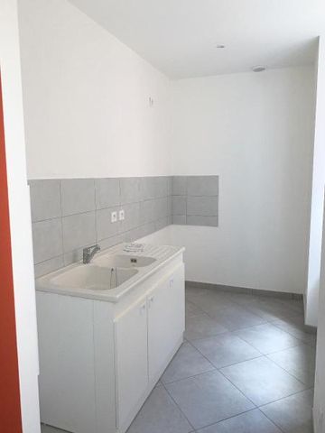 Location Appartement 2 pièces 49m² ANNONAY 07100 - Photo 3