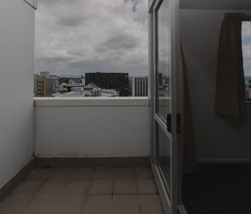 Recently repainted good sized one bedroom - Photo 4