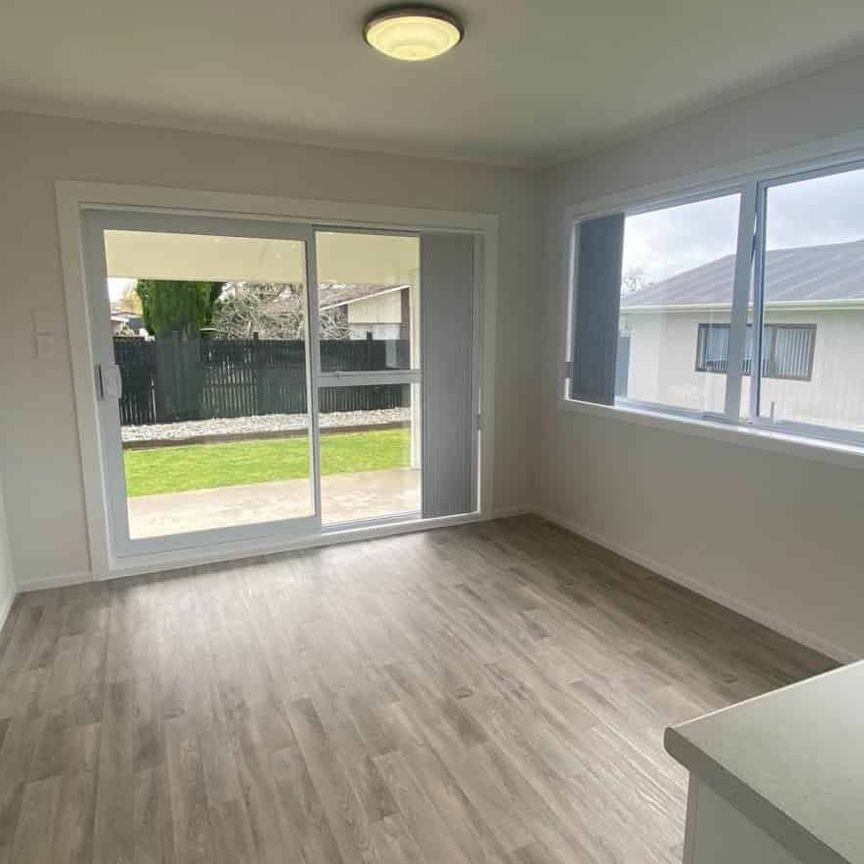 Spacious Family Sanctuary - Photo 1