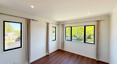 8A Downsview Road, Pakuranga Heights - Photo 3