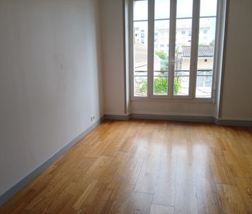 APPARTEMENT Secteur Clémenceau, rue Defrançois,REIMS - Photo 3