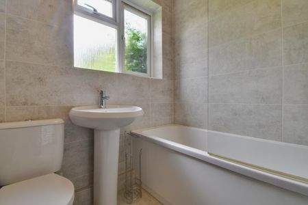 1 bedroom maisonette to rent - Photo 5