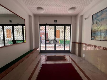 5 locali in affitto - Photo 4