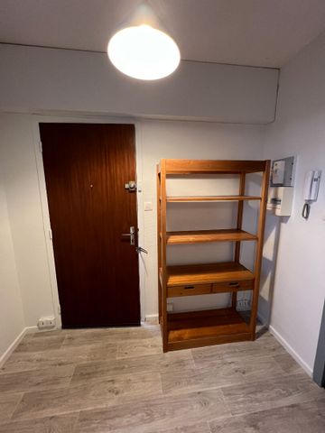 Location Appartement 1 pièce 50m² - Photo 5