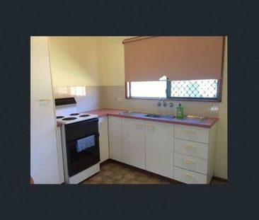 Lovely convenient granny flat in Banyo. RENT INCLUDING ELECTRICITY ... - Photo 2