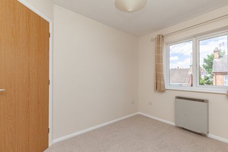 Cameron Court, Banbury - Photo 2