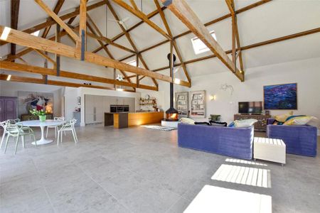 5 bedroom detached house to rent - Photo 4