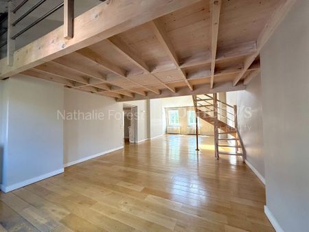 Location Appartement 6 pièces 240m² LILLE 59000 - Photo 5