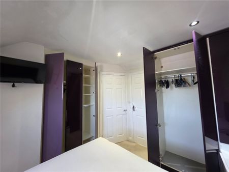 Spindle Close, Dewsbury, West Yorkshire, WF12 - Photo 5