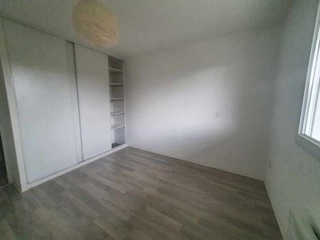 Location Appartement 2 pièces 44m² AULNOY LEZ VALENCIENNES 59300 - Photo 2