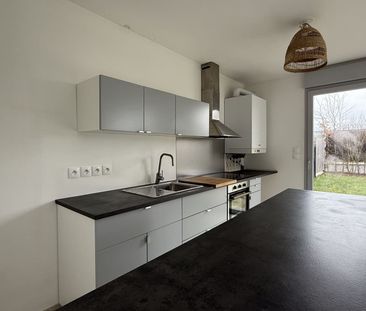 Appartement avec jardin de 250m2 – 3 chambres – 1 box fermé – BEZAN... - Photo 6