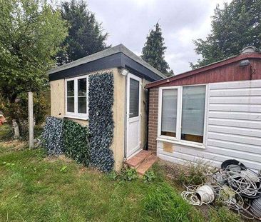 Gould Road, Bedfont, TW14 - Photo 2