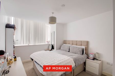 2 bed apartment to rent in Broad Street, Birmingham, B15 - Photo 4
