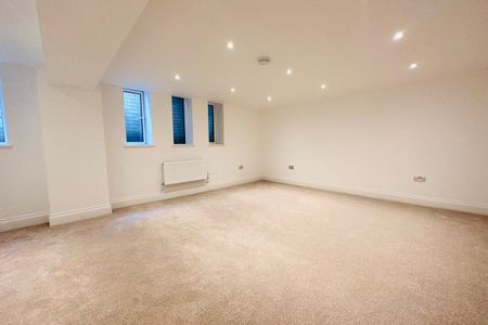 St. Marys Gate - Photo 2