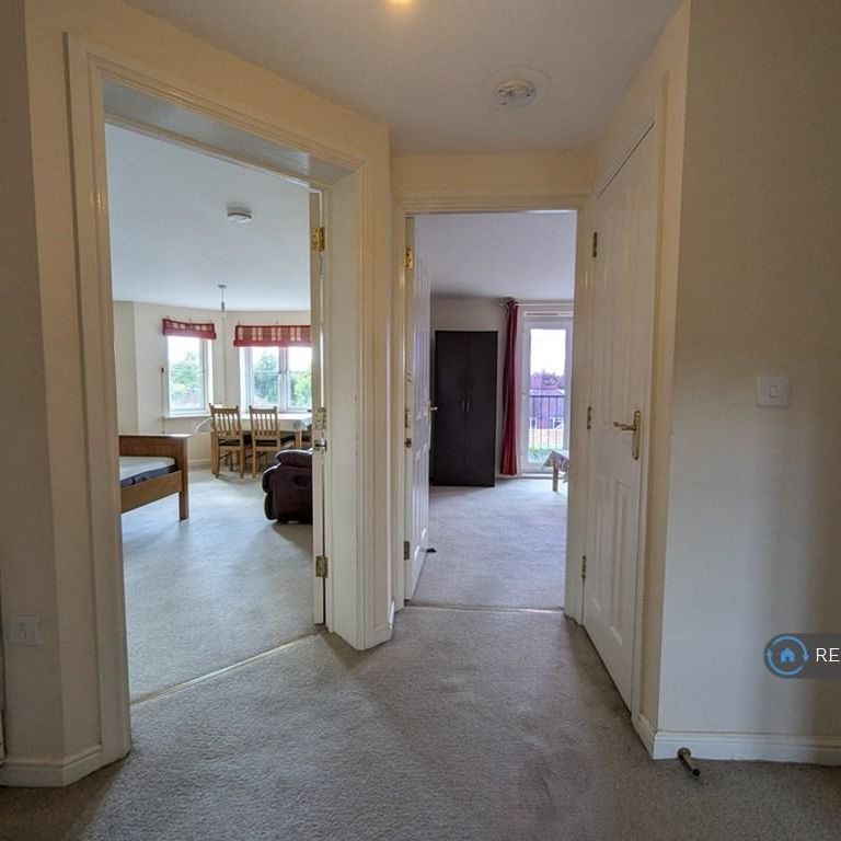 2 bedroom flat to rent - Photo 1