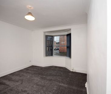 2 bed flat to rent in Osborne Avenue, South Shields, NE33 - Photo 5