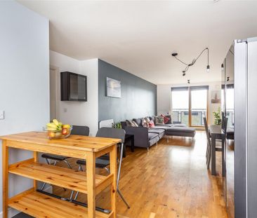 6 Meath Crescent, London, E2 - Photo 3