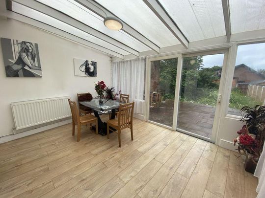 1 bedroom in a house share to rent - Photo 1