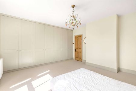 St. John's Road, Wimbledon, London, SW19 4PH - Photo 4