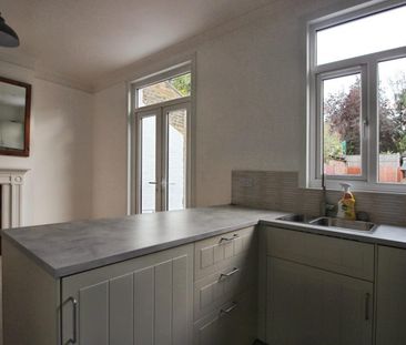 3 bedroom House To Let Total Size: 936 SQ FT - Photo 2