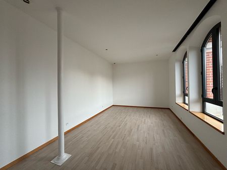 Location Appartement 3 pièces 73m² - Photo 3