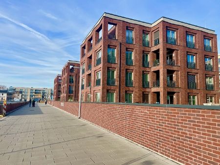 HAFENCITY DRESDEN - STADTVILLEN AM ELBBOGEN - Foto 2