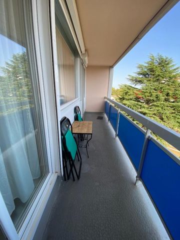 Location Appartement 2 pièces Meublé 10m² BLANQUEFORT 33290 - Photo 2