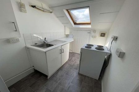 Pevensey Road, Eastbourne, BN22 - Photo 3