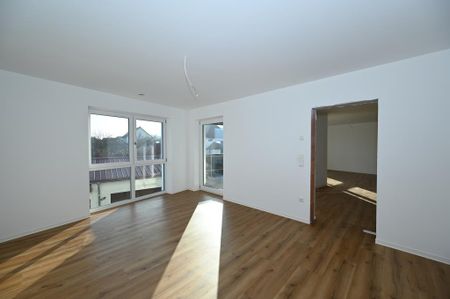 Neubau-Erstbezug! 4-Zimmer-Wohnung in XL Seubersdorf - Zentral - Photo 2