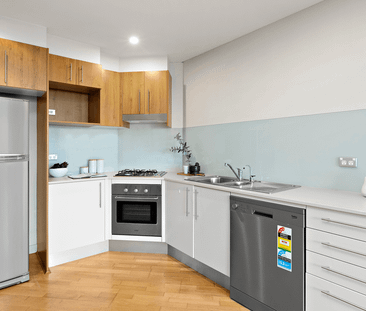 Modern & Spacious 1 Bedroom Apartment in Convenient Location - Photo 5